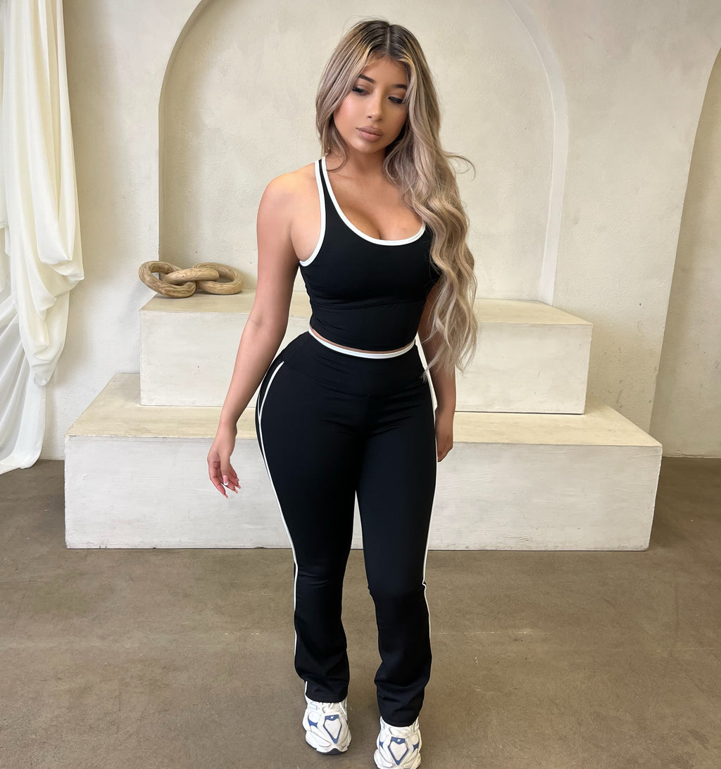 Betty 2 Piece(Black)