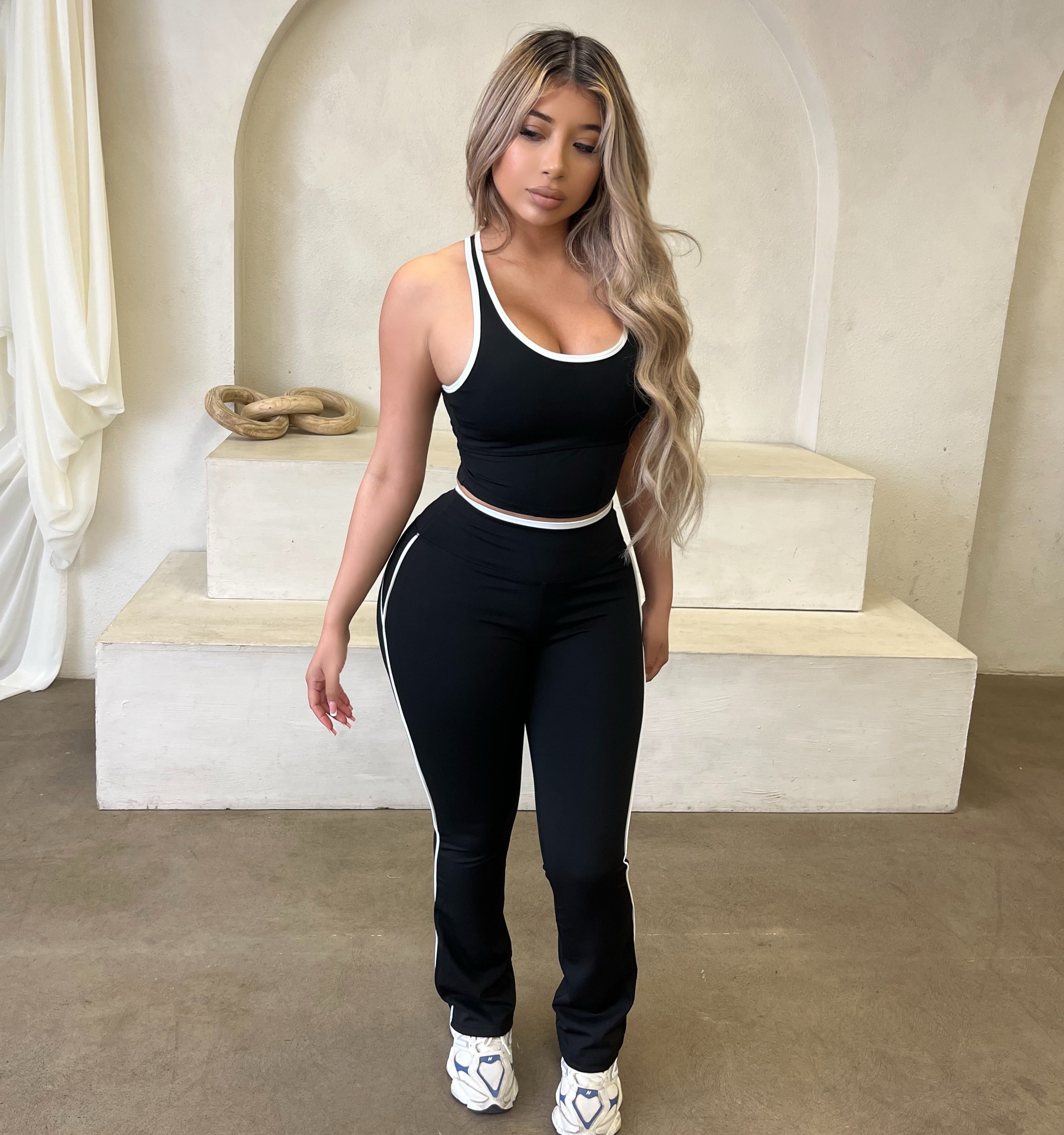 Betty 2 Piece(Black)